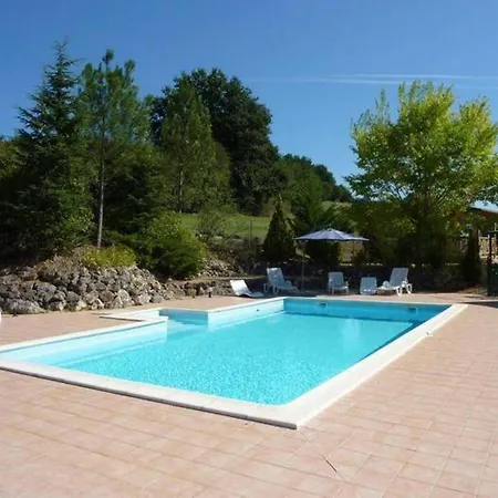 Feriehus Gite Pres De Sarlat Au Calme *