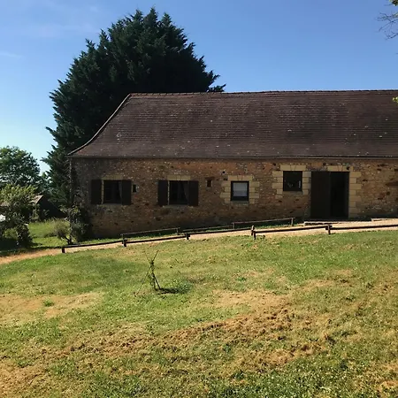 Gite Pres De Sarlat Au Calme Feriehus